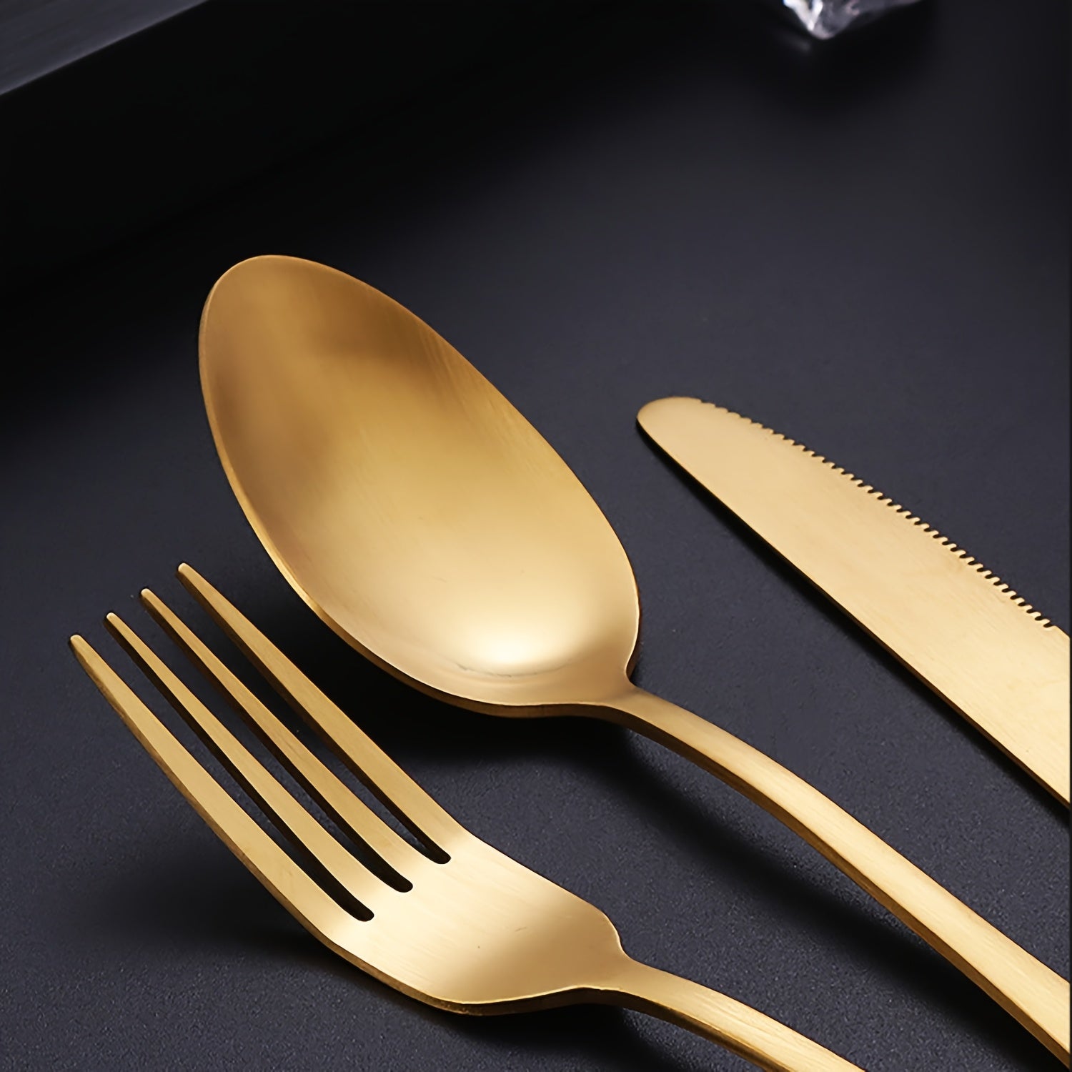 24pcs/48pcs Set Of Golden Stainless Steel Cutlery Set With Steak Knife, Smooth Cutting, Polished Process, Suitable For Restaurants, Hotels, Families, Outdoor Activities, Can Be Used In Dishwashers, Christmas, Father'S Day, Birthday Party Gift